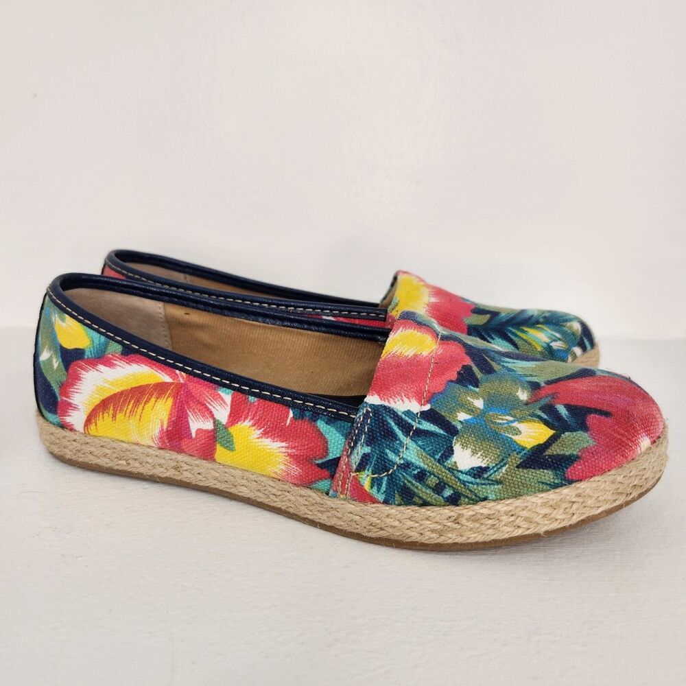 Born BOC Floral Franki Hawaiian Tropical  Womens Size 6 Flat  c87234 ccak15